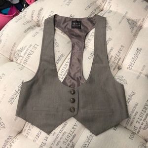 Tracy Evans brownish gray vest size medium